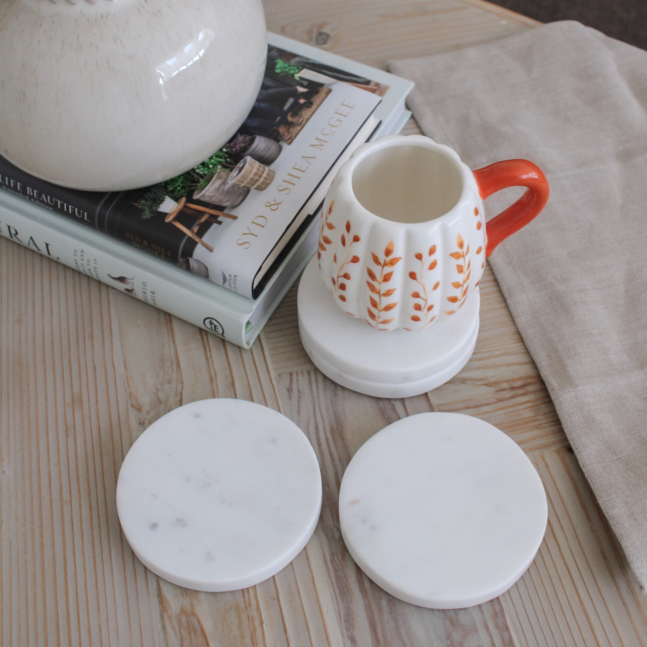 White Round Marble Coasters | Set of 4