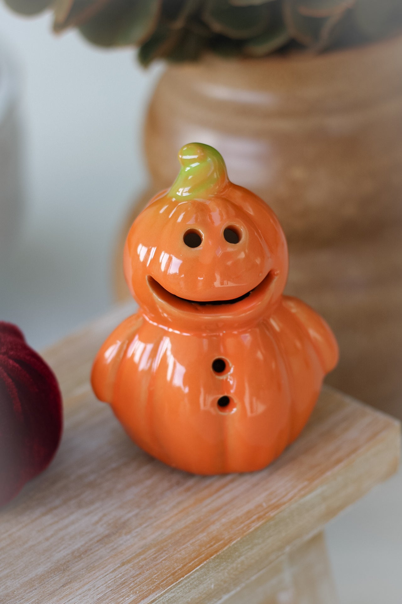 Ceramic Spooky Pumpkin Person with LED