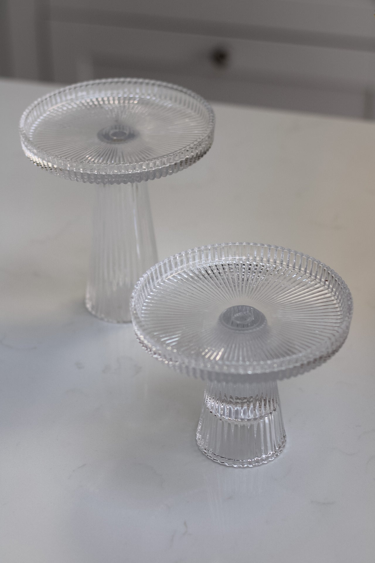 Ribbed Clear Glass Stand