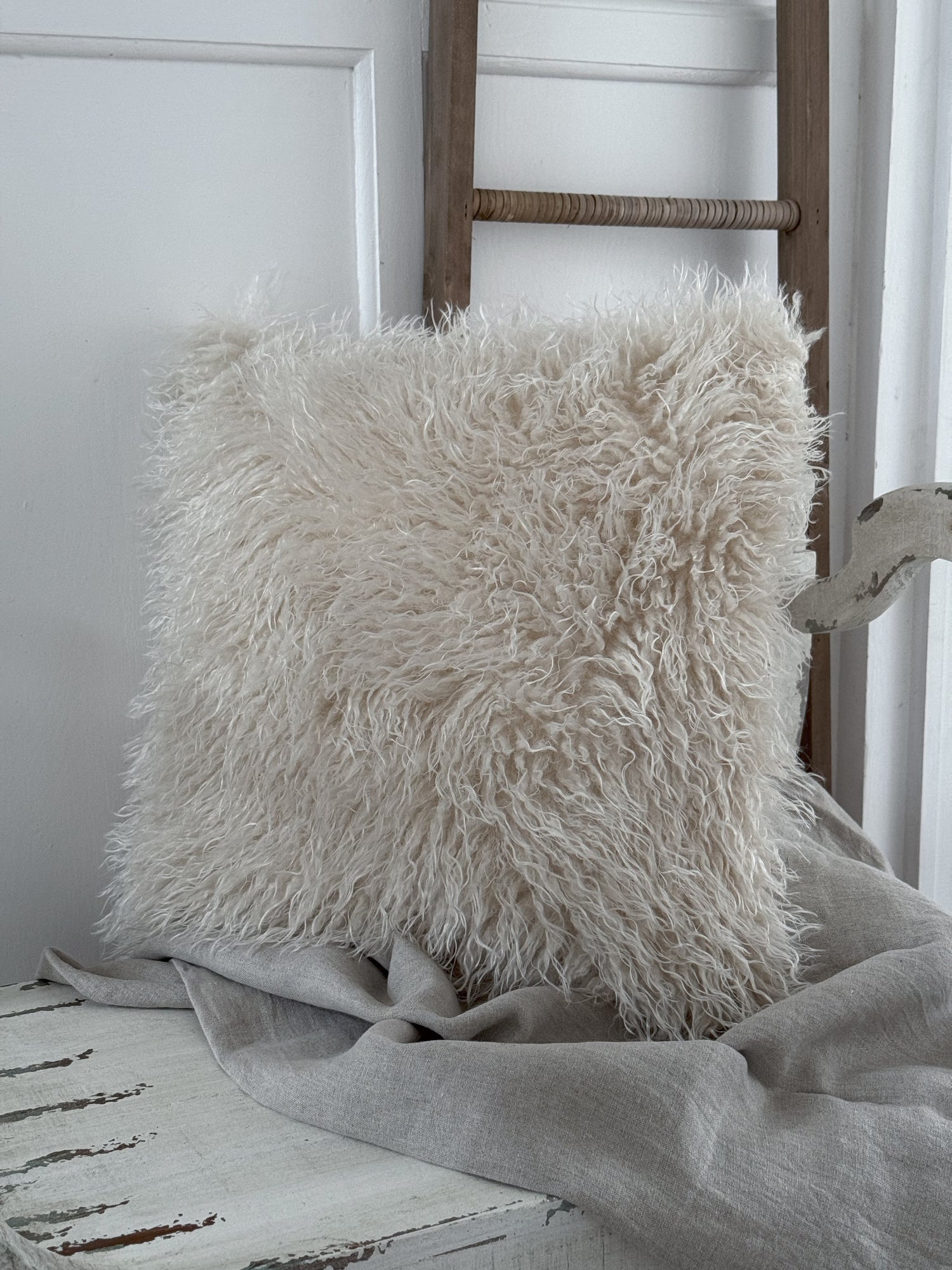 Tibet Ivory Fur Cushion