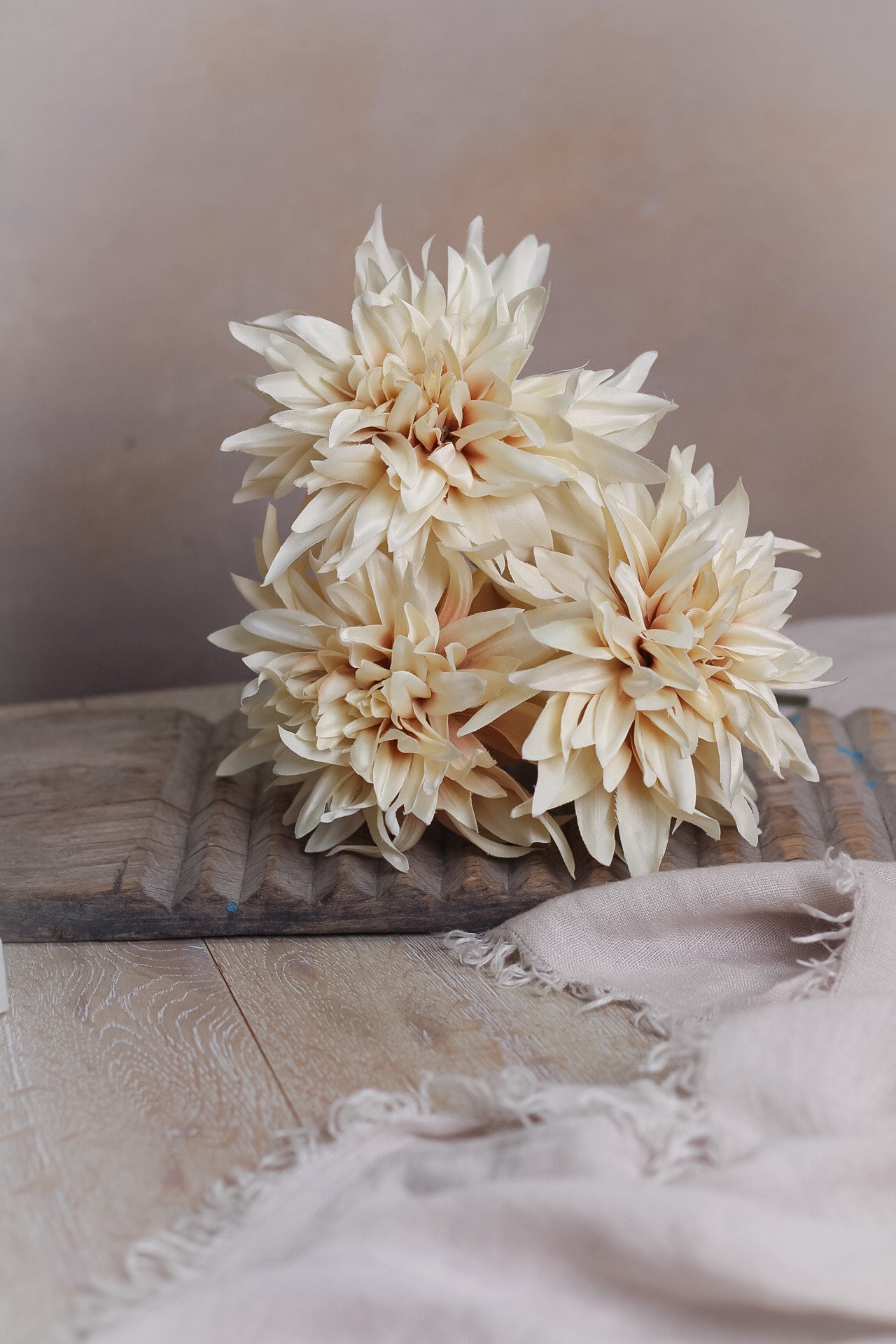 Faux Cafe Au Lait Dahlia Stem