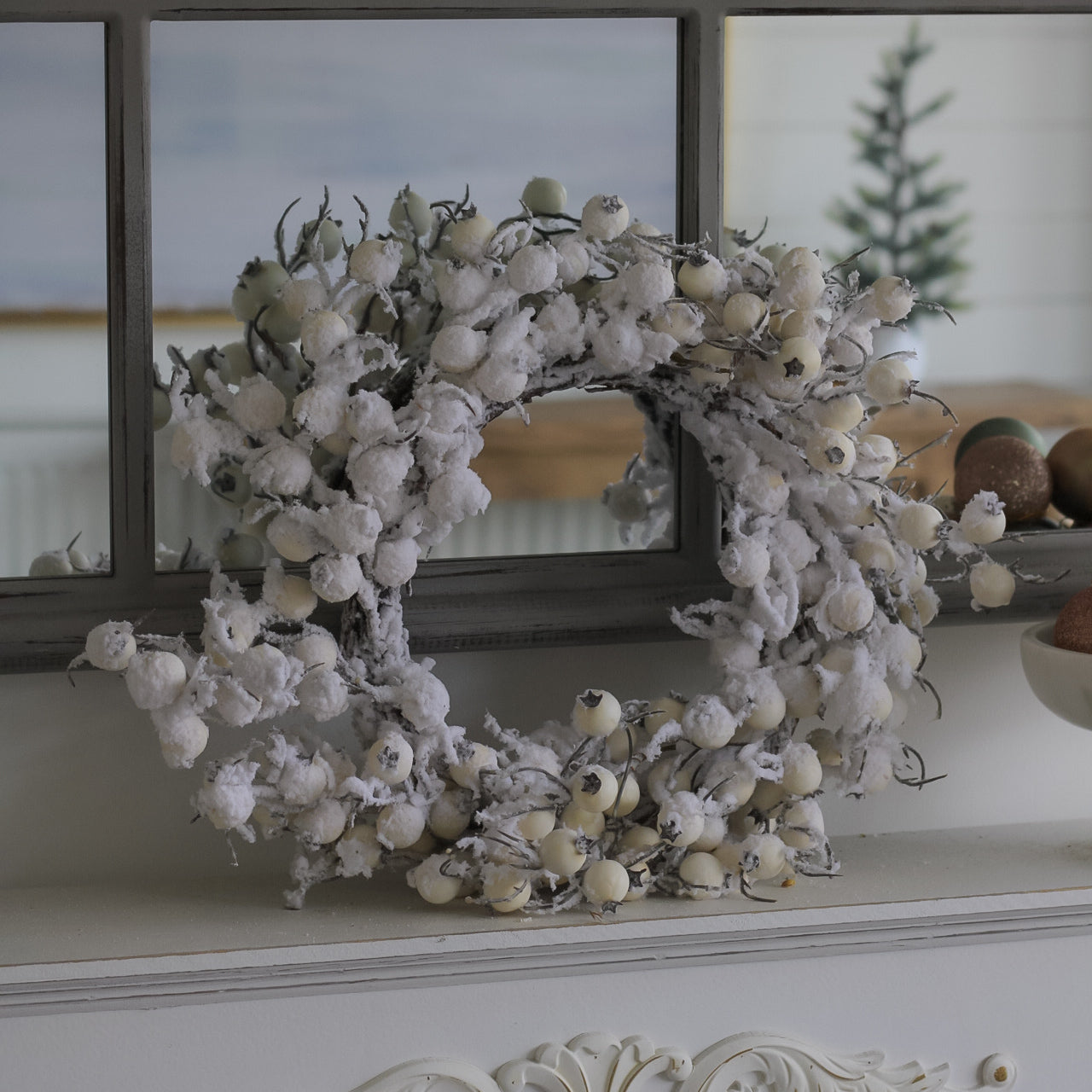 Snowy White Berry Wreath