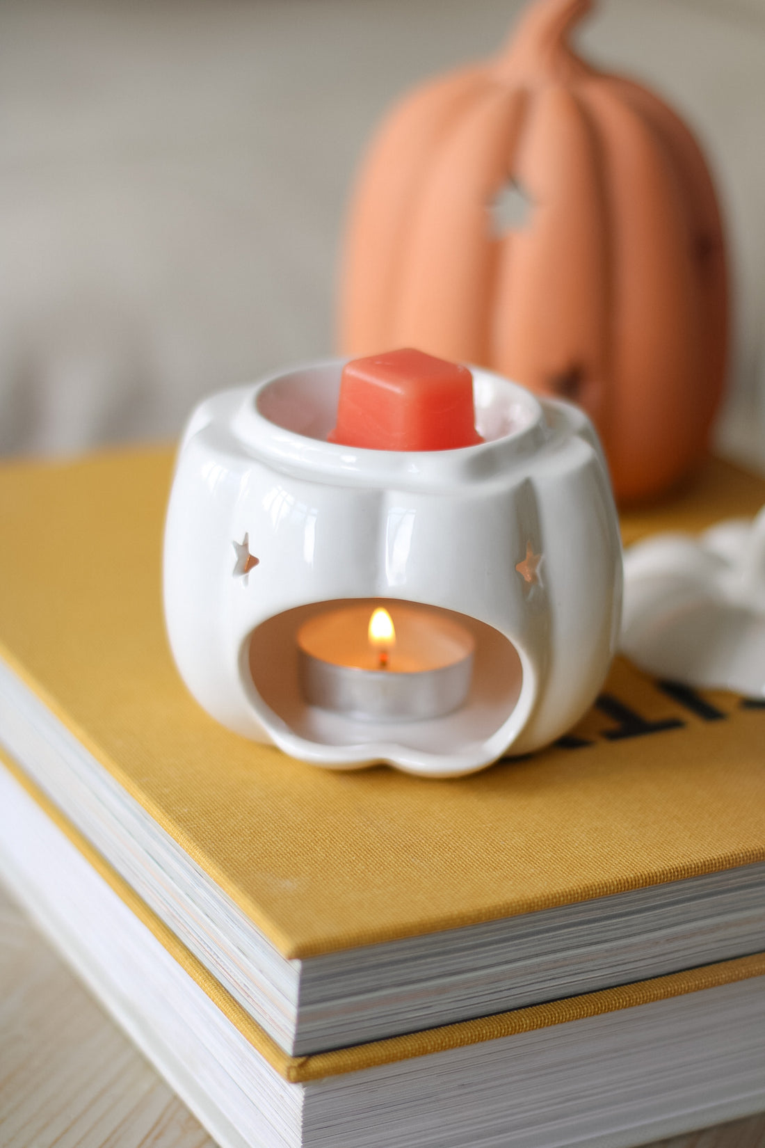 White Ceramic Autumn Star Pumpkin Wax Burner