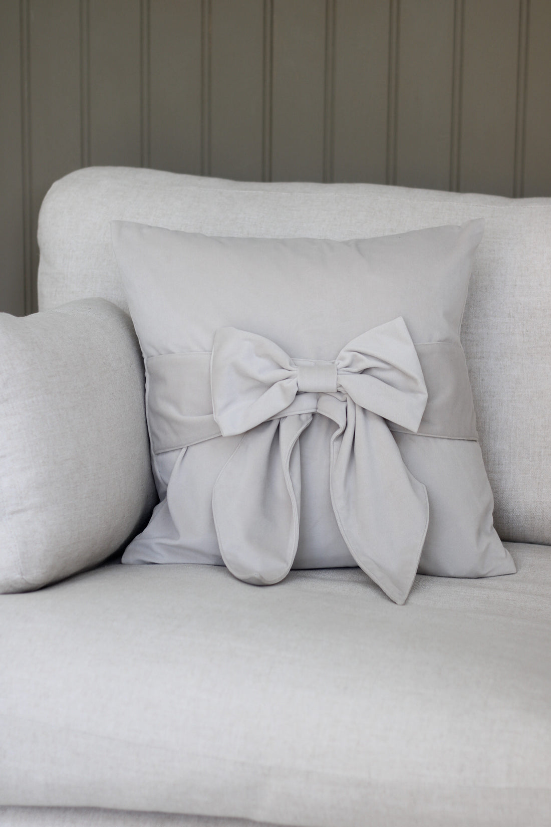 Cream Velvet Tiedup Bow Cushion for home decor