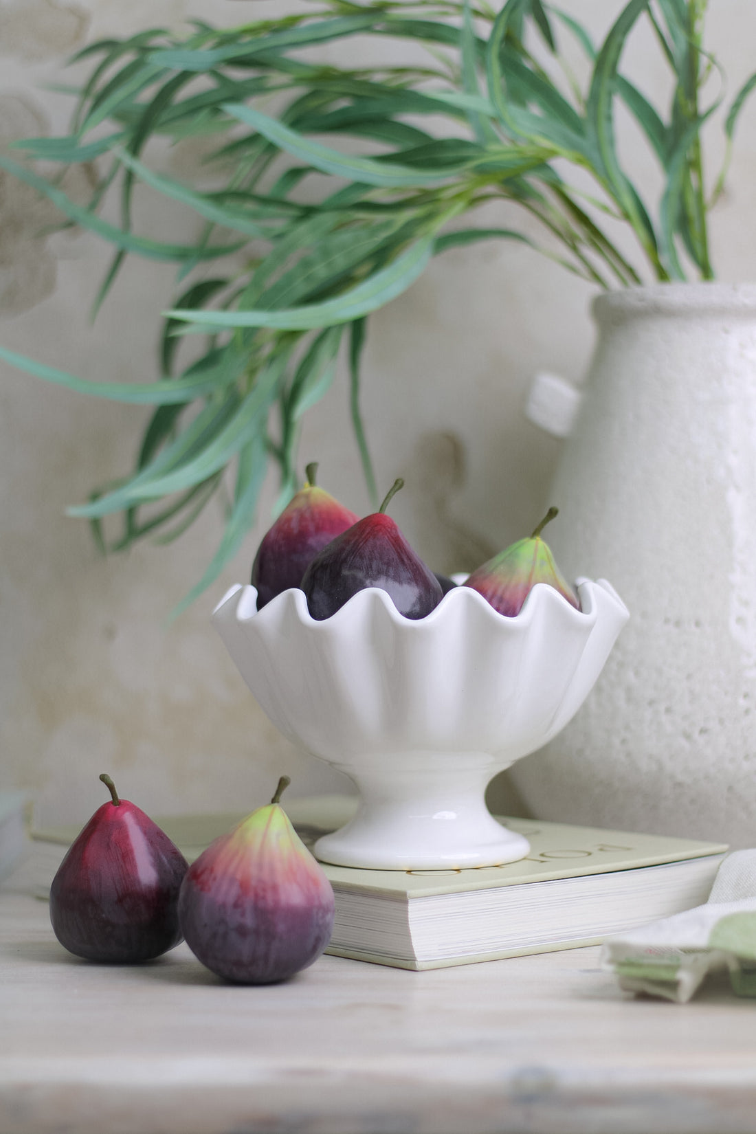 White Ruffled Ceramic Bowl