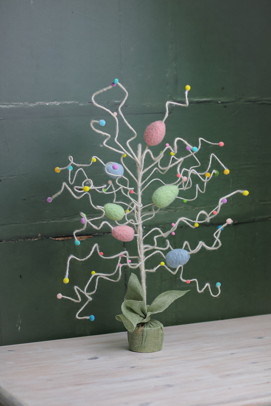 Felt Curly Wire Easter Egg Tree