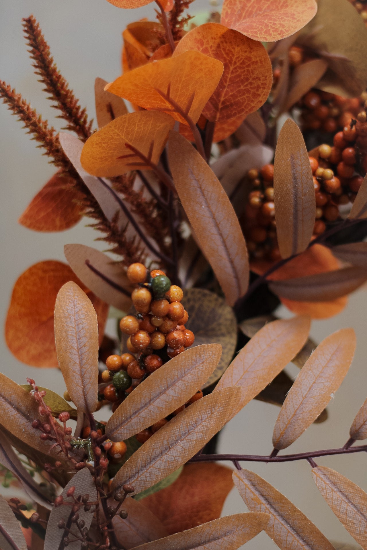 Faux Autumn Leaf &amp; Berry Foliage Wreath