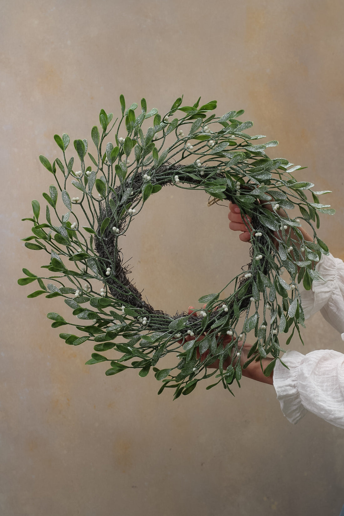 Frosted Mistletoe Wreath