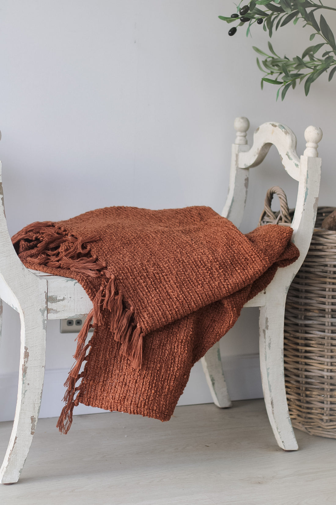 Ginger Textured Boucle Tasselled Throw for cosy home decor