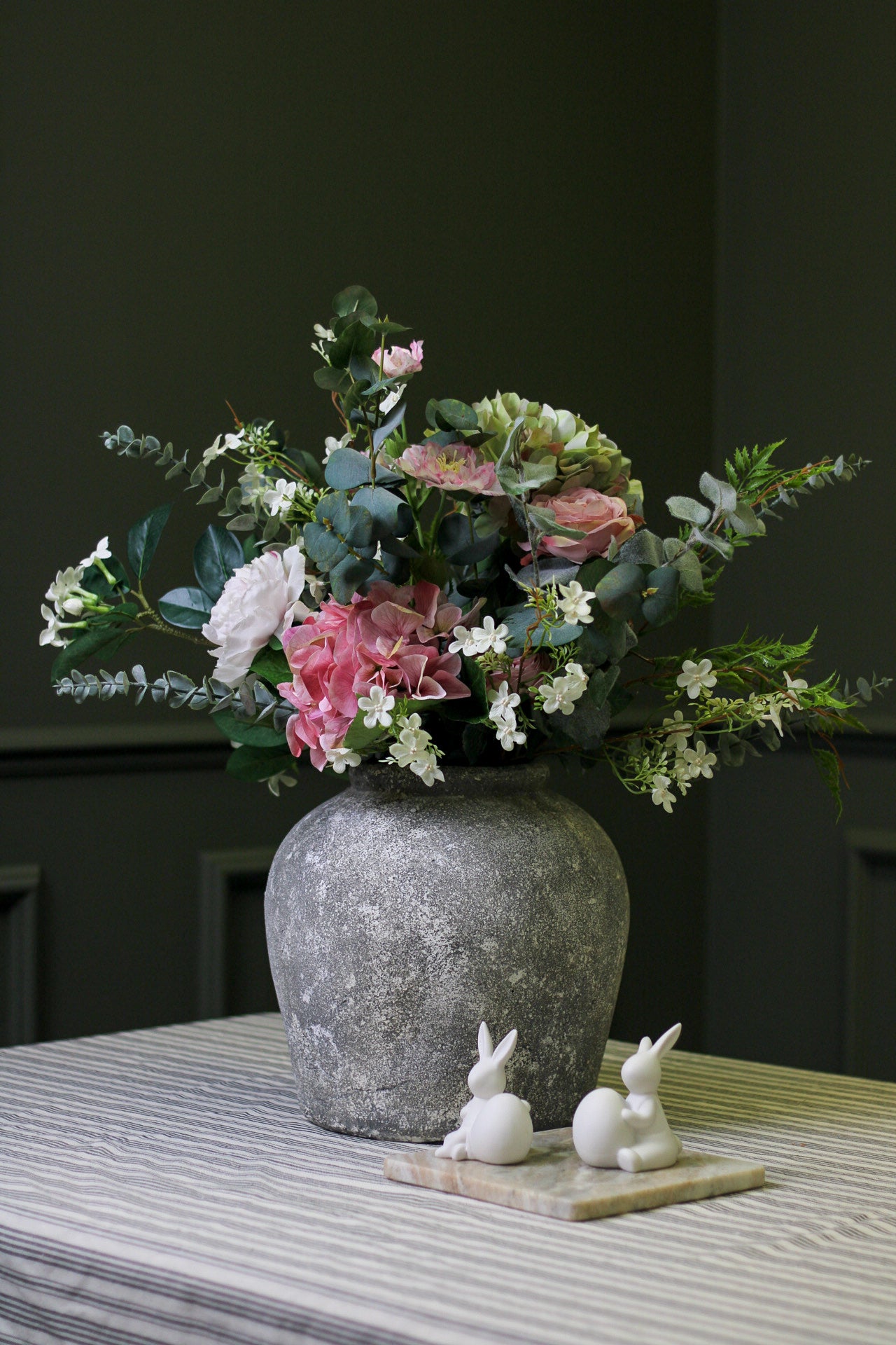 The Beautiful Blooms Arrangement