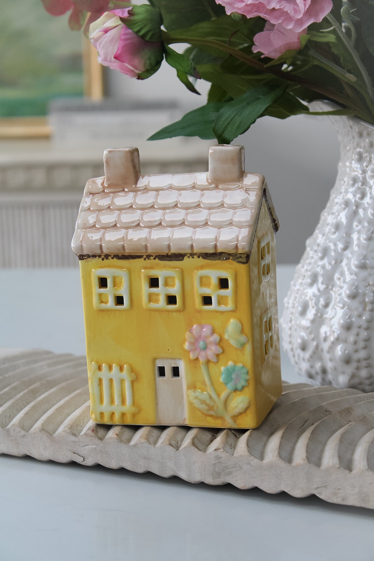 Large Ceramic Daisy House