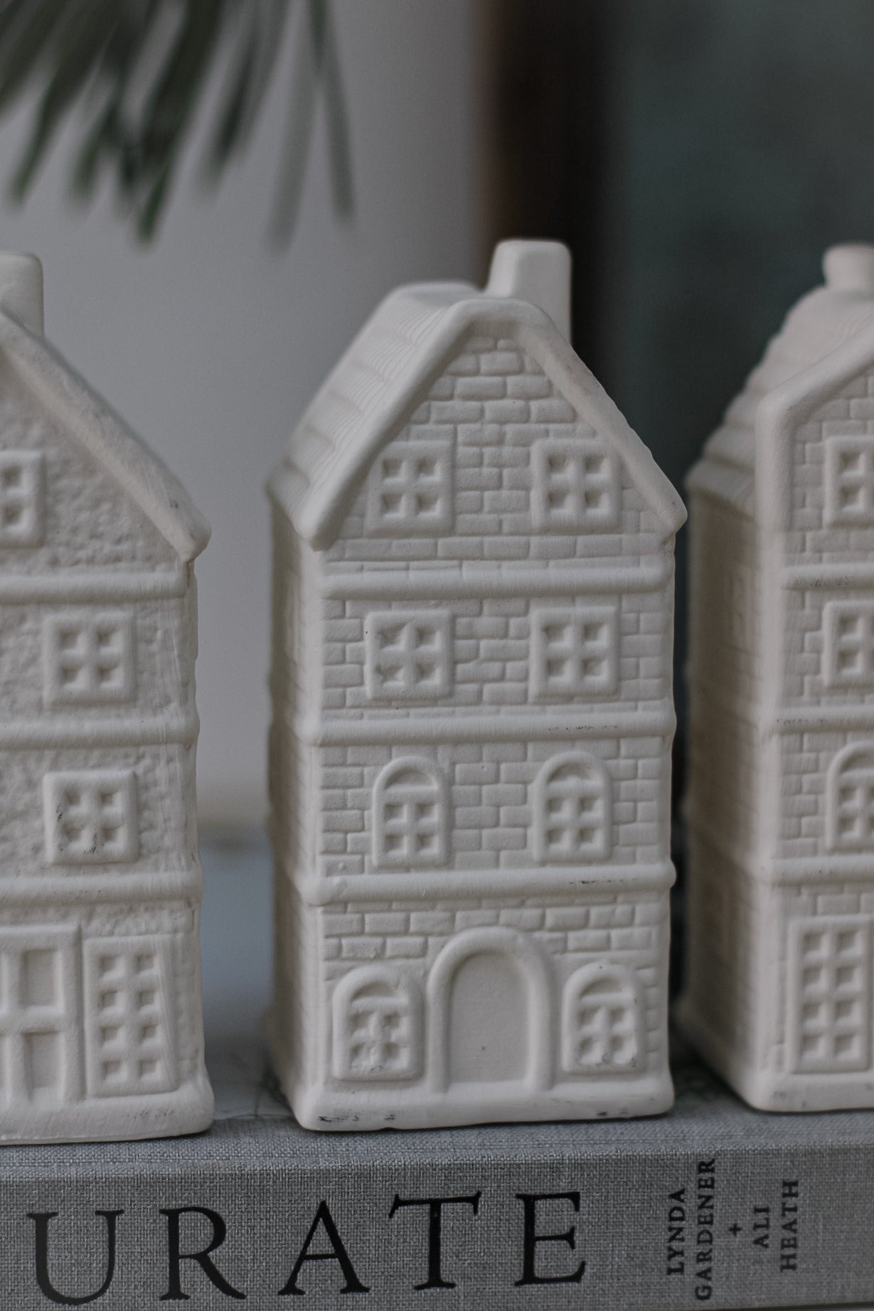 Large White Ceramic Winter Town Houses 002