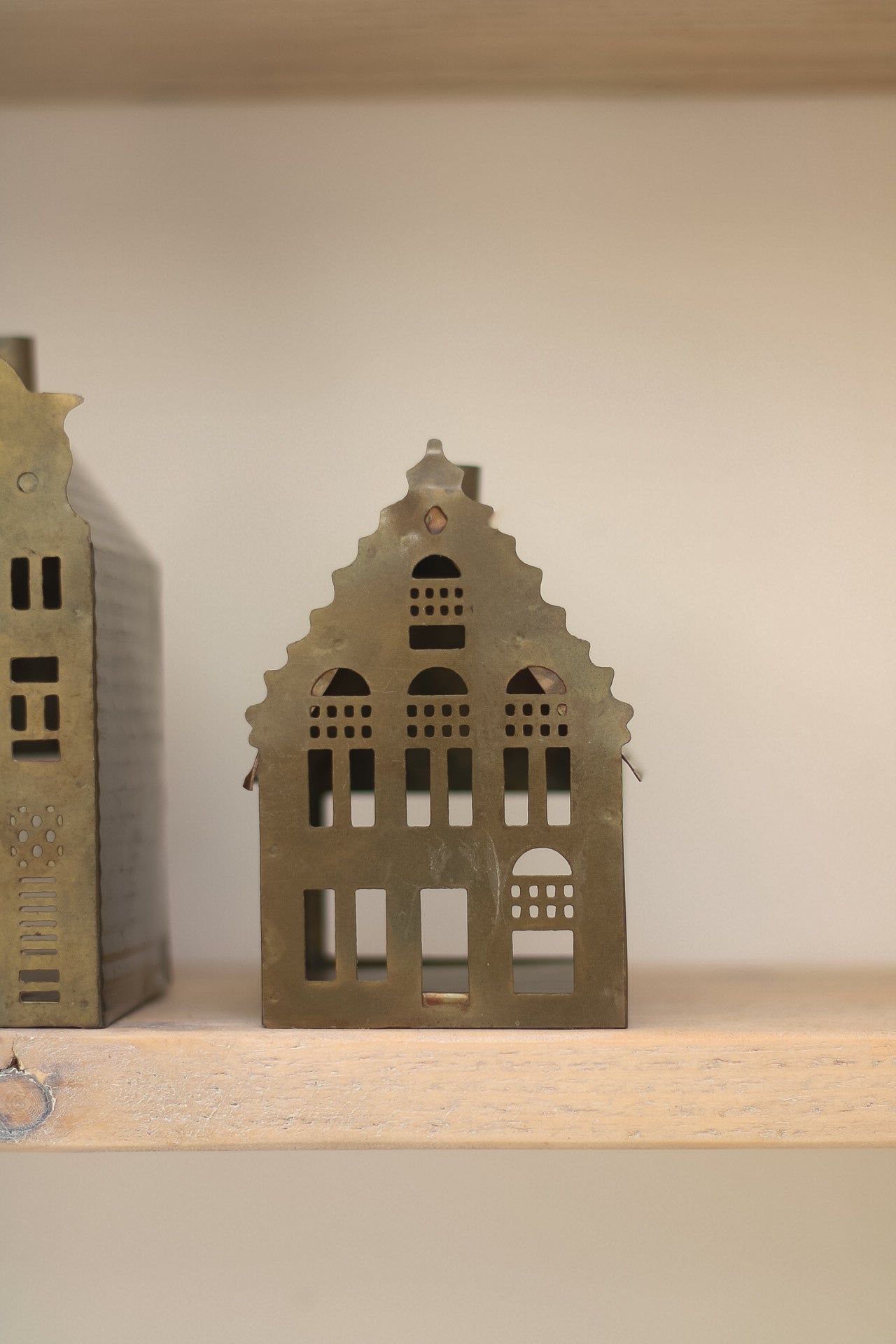 Mini Metal Town Houses