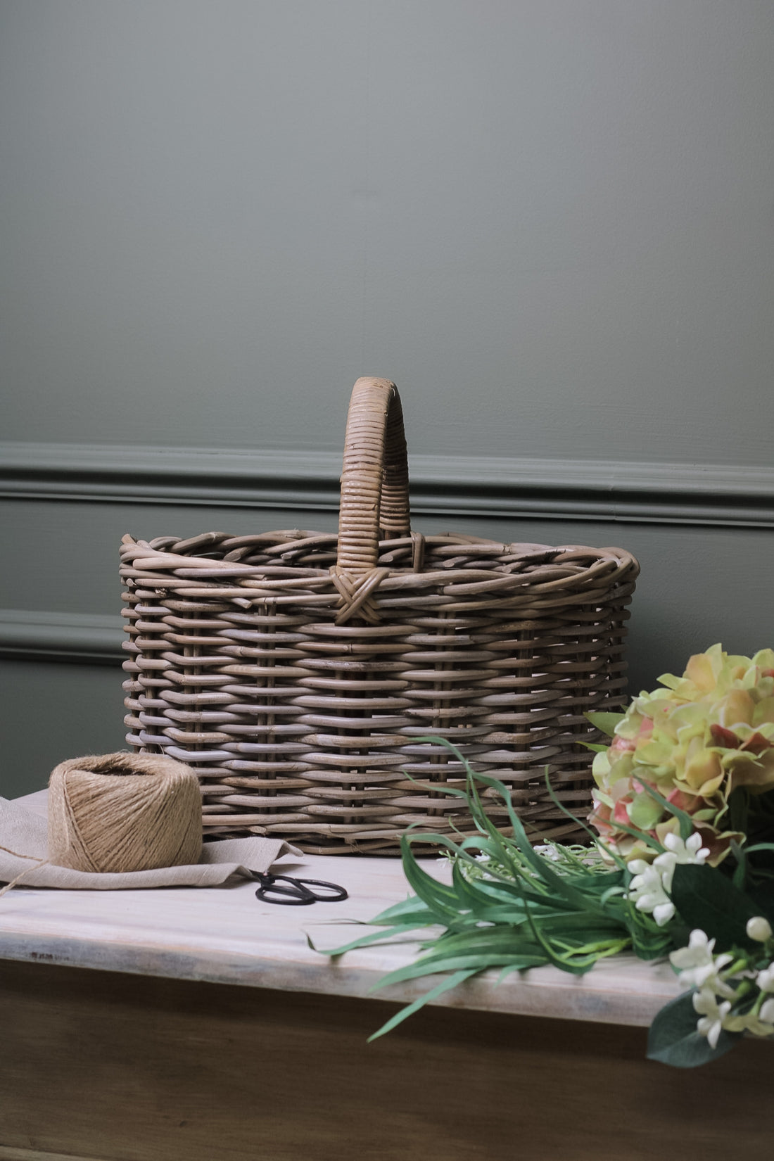 wicker basket with handle