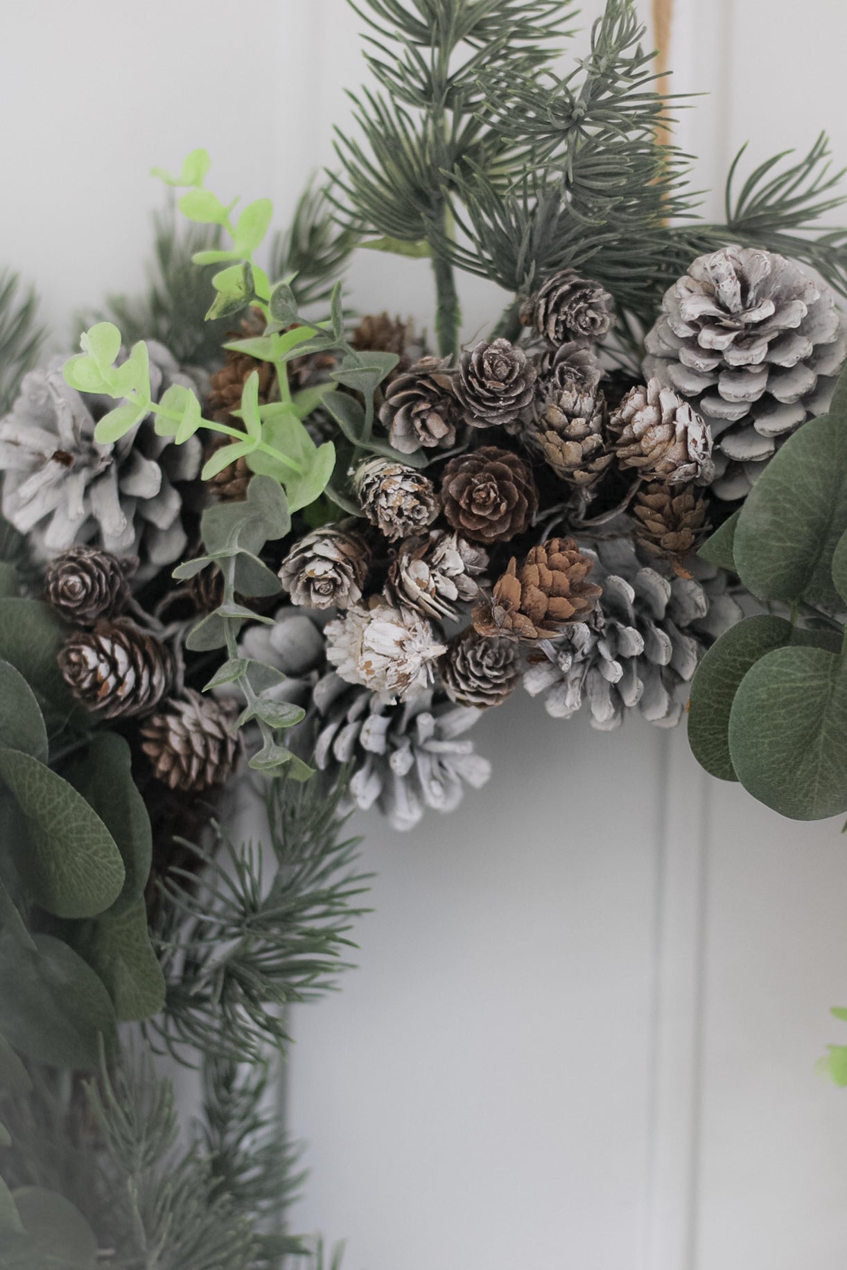 Pine and Eucalyptus Festive Wreath 003