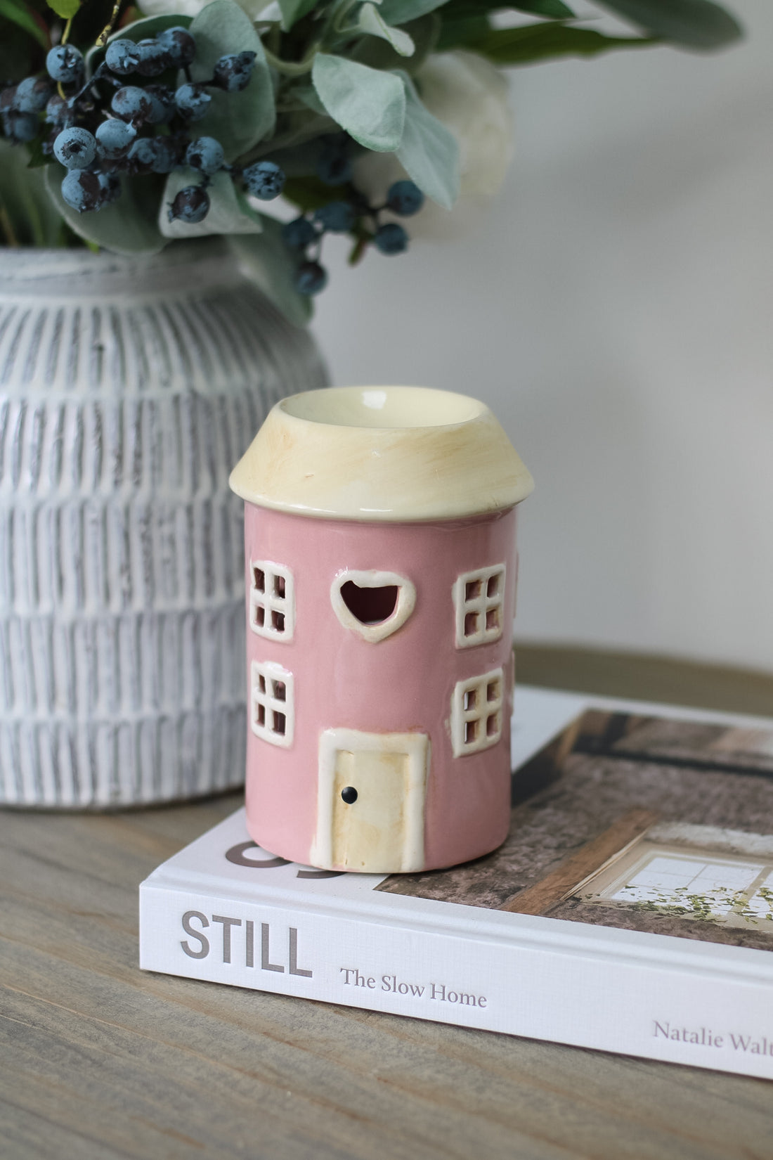 Round Pink House Ceramic Wax Burner