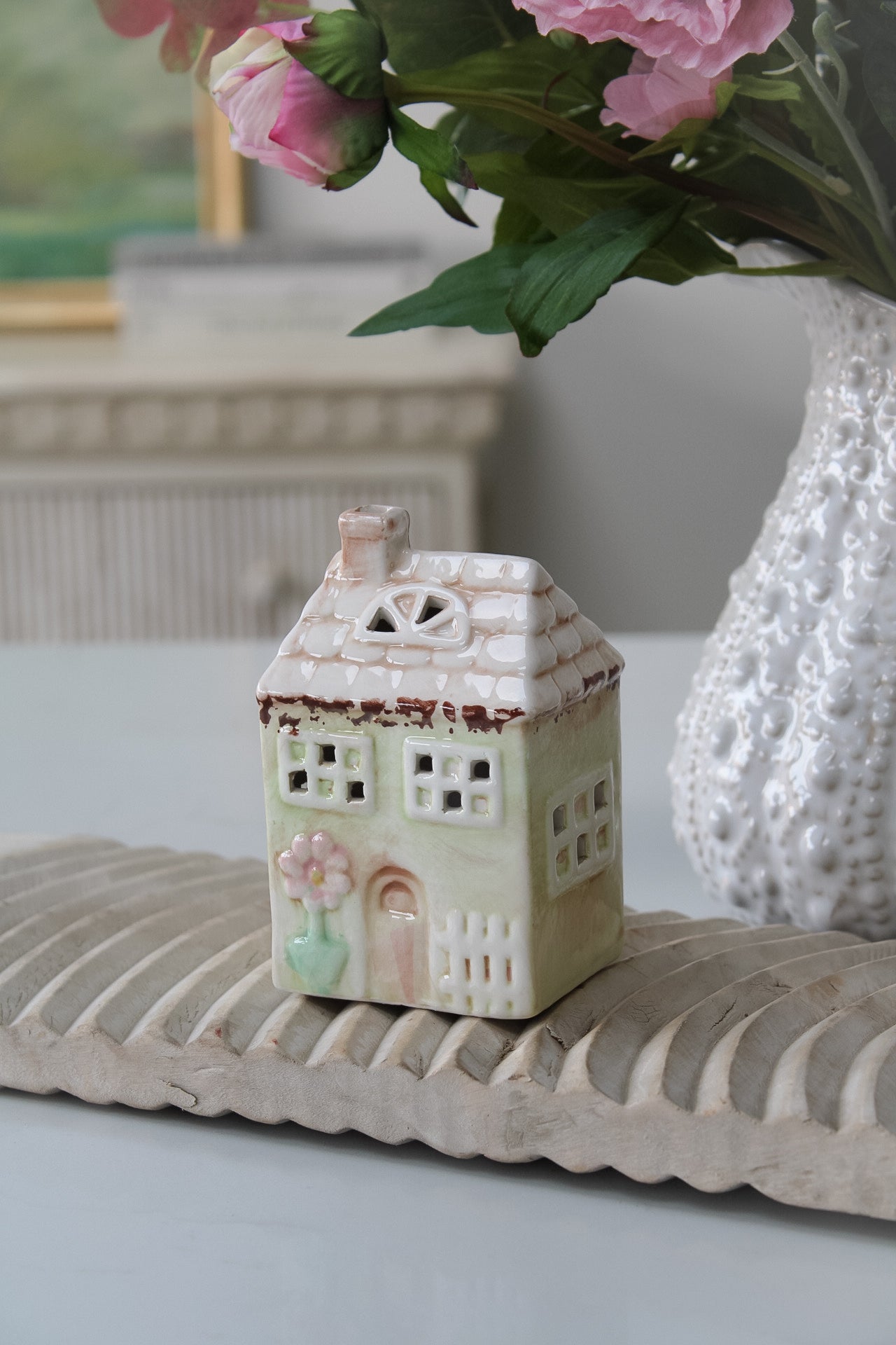 Small Ceramic Daisy House