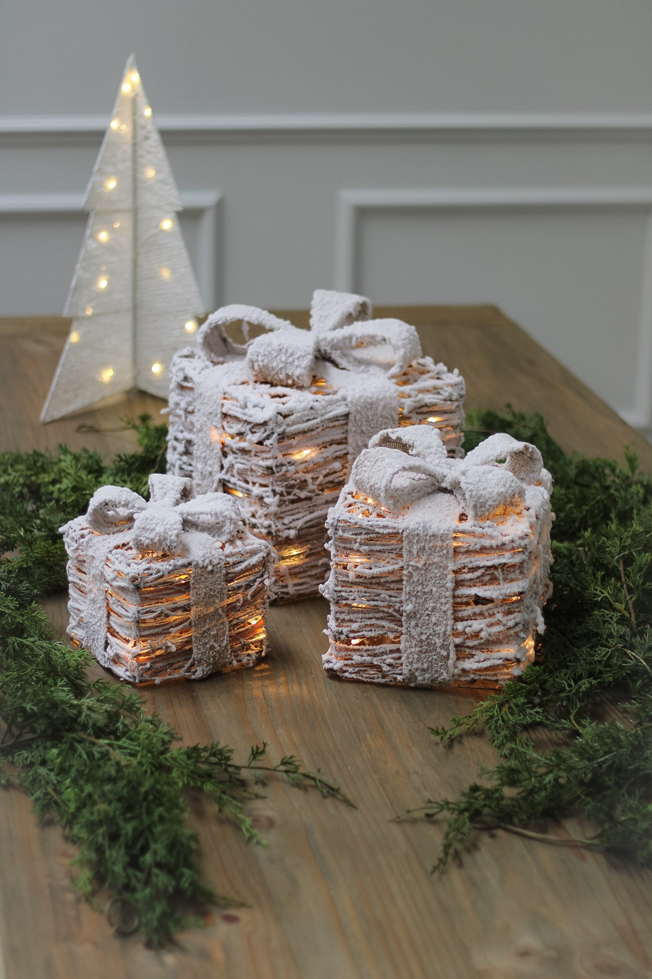 Snowy Rattan LED Gifts | Set of 3