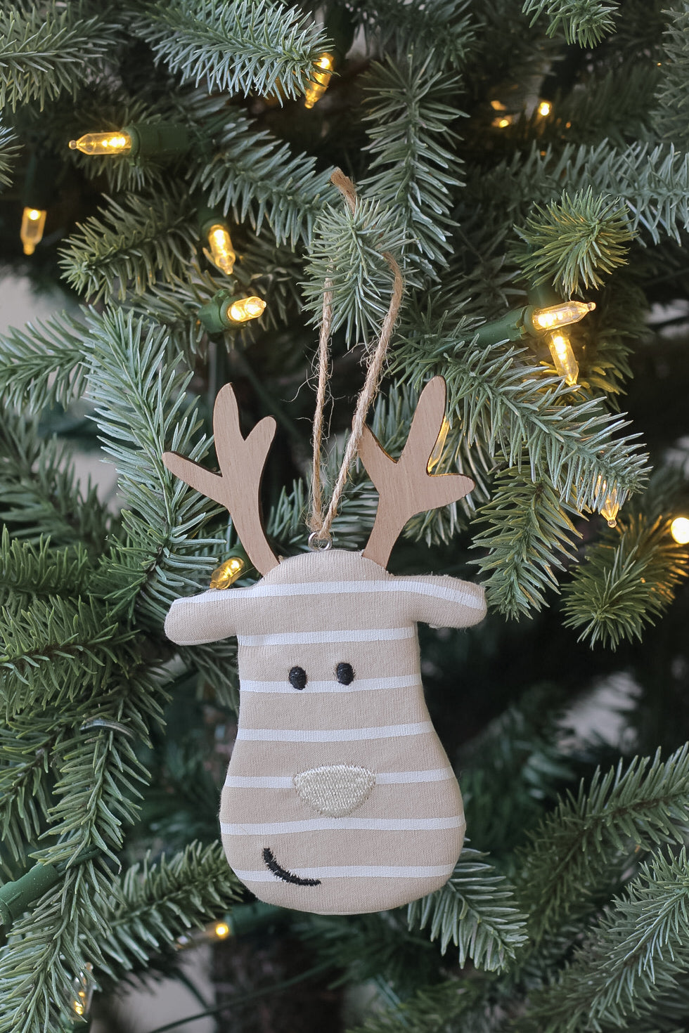 Striped Reindeer Face Tree Hanger