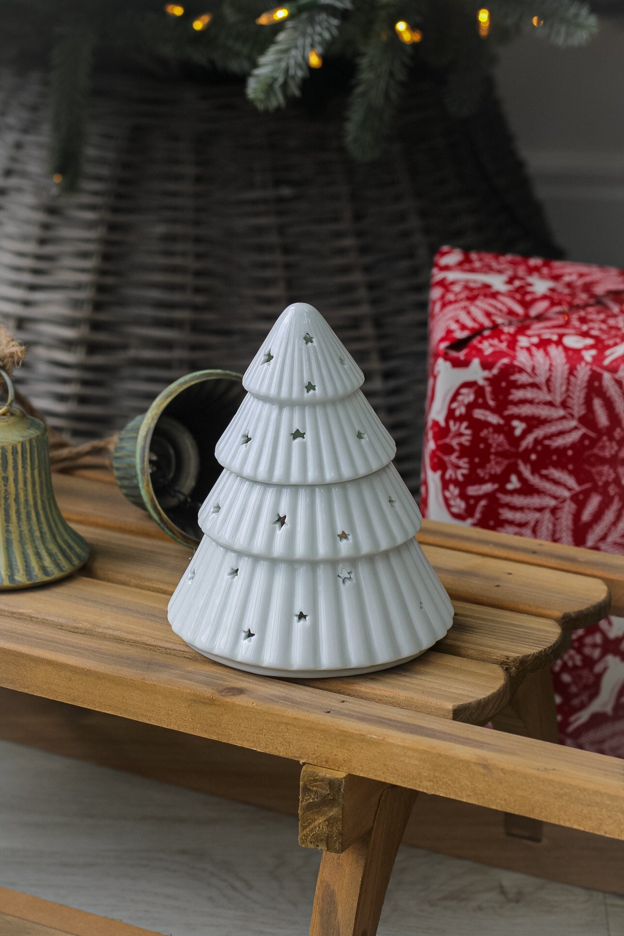 elegant white ceramic festive wax burner