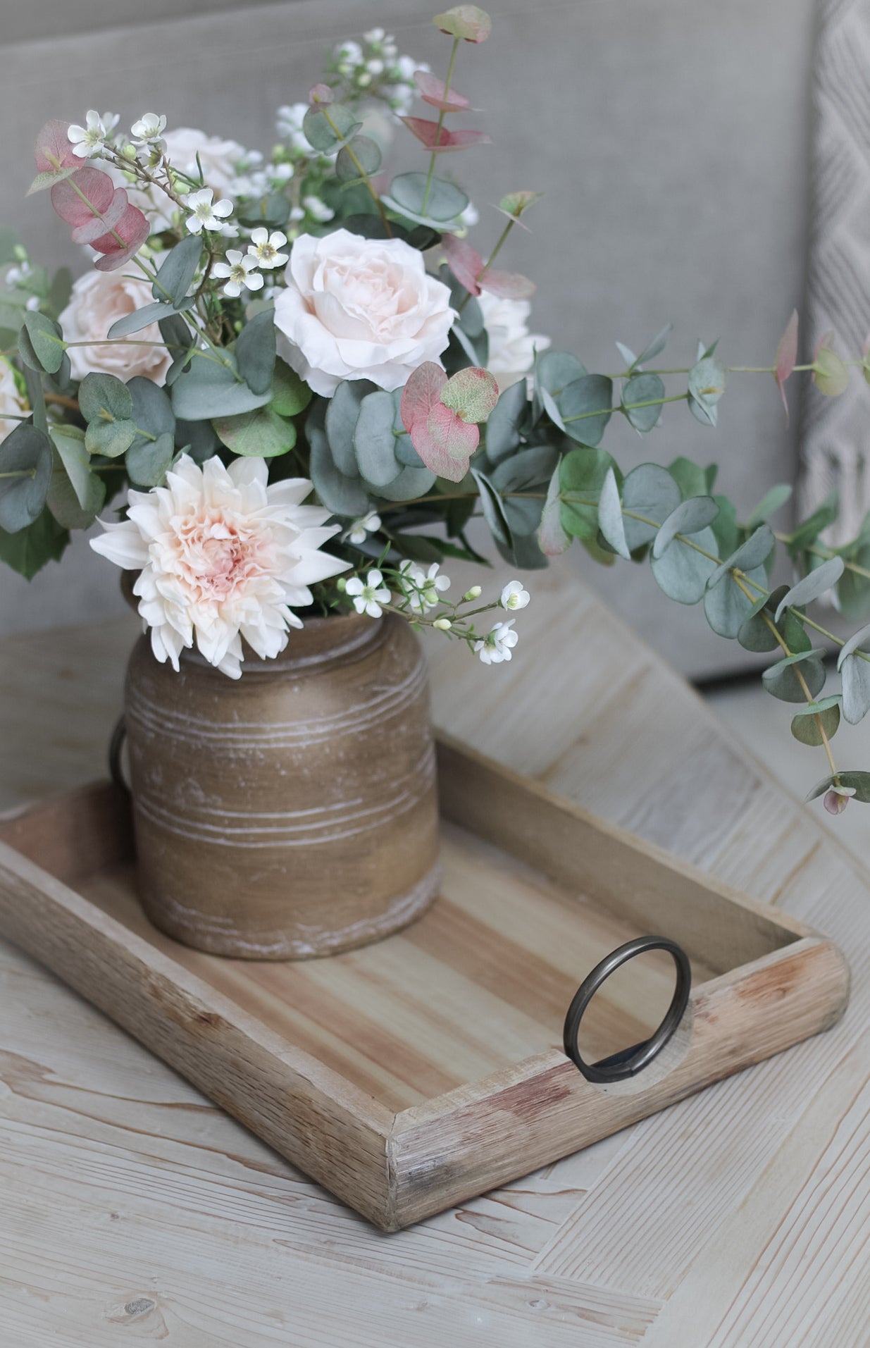 chunky wooden tray with metal handles 002