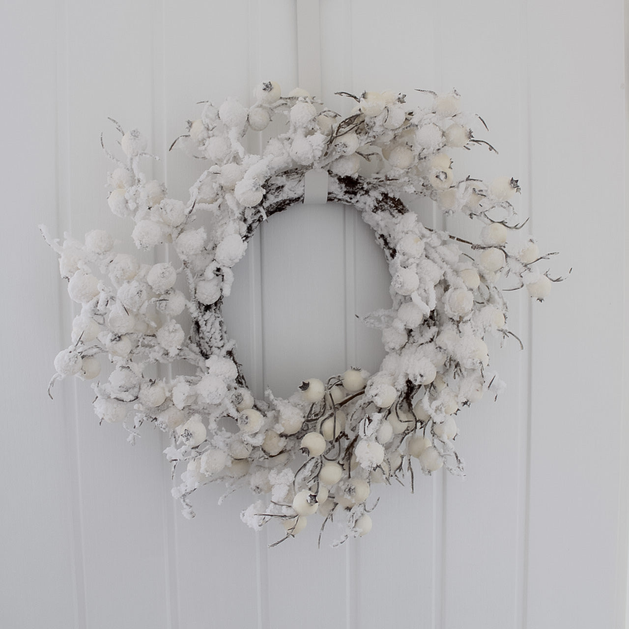 Snowy White Berry Wreath