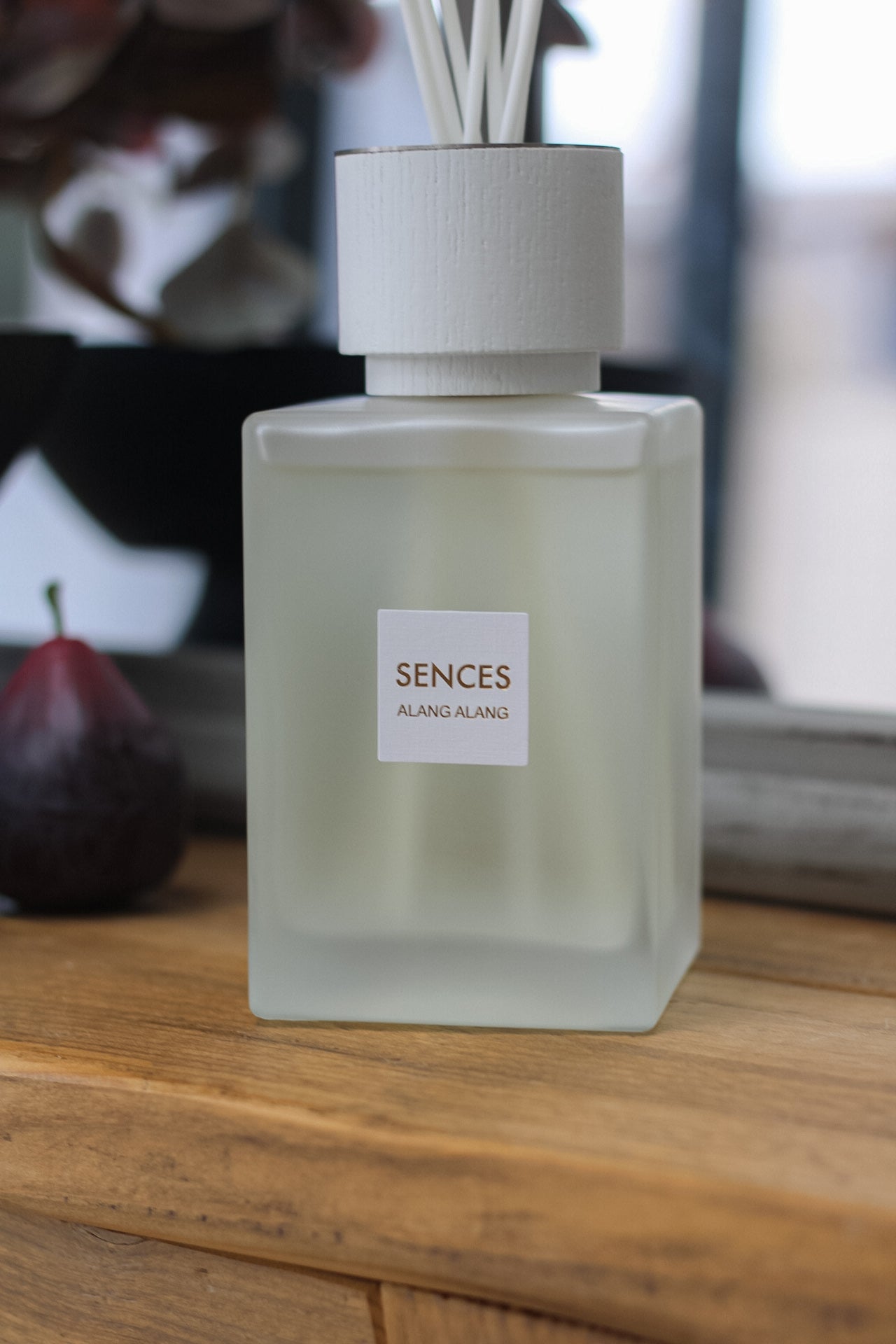 close up of luxury White Sences reed diffuser 