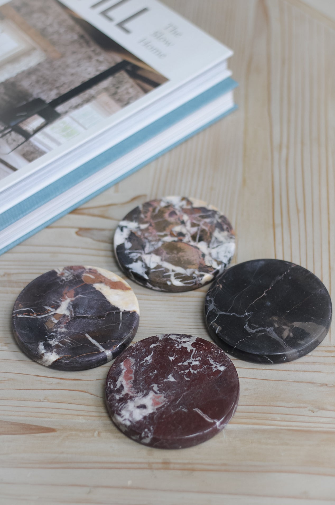 set of 4 veined marble coasters