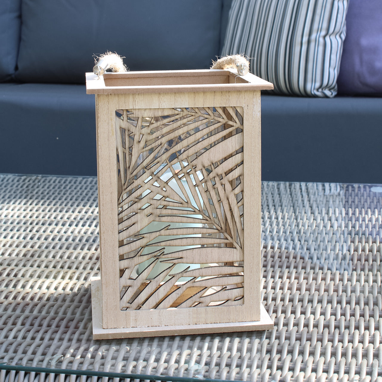 Wooden Leaves Lantern