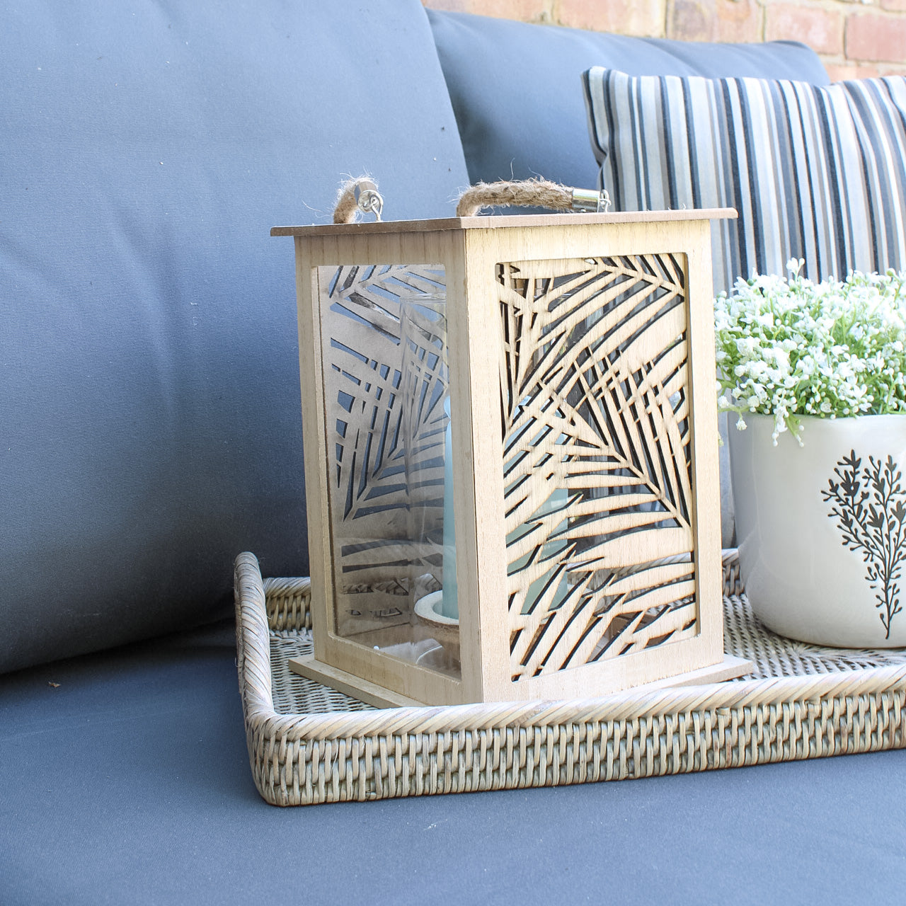 Wooden Leaves Lantern